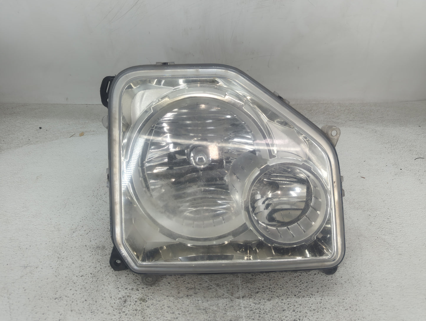 2008-2012 Jeep Liberty Driver Left Oem Head Light Headlight Lamp - Oemusedautoparts1.com