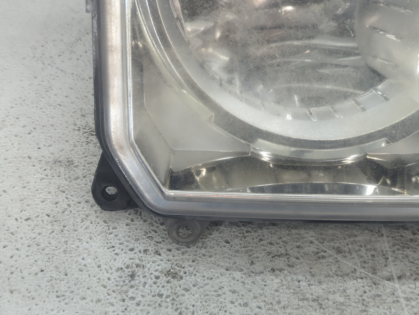 2008-2012 Jeep Liberty Driver Left Oem Head Light Headlight Lamp - Oemusedautoparts1.com