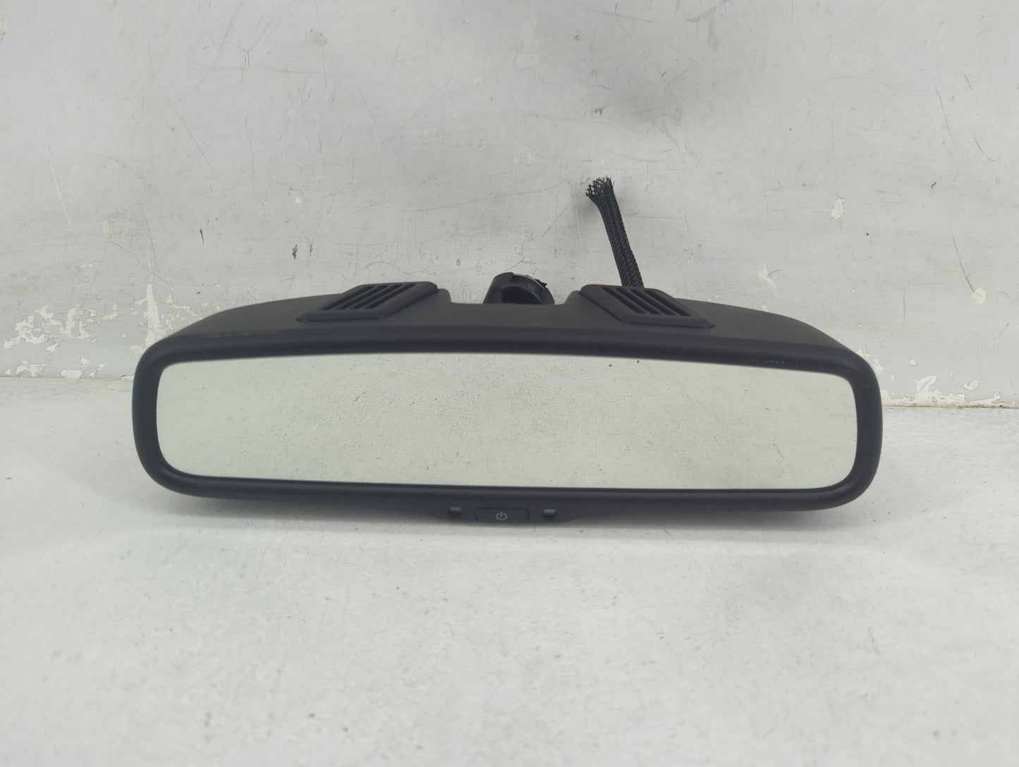 2011-2012 Jeep Liberty Interior Rear View Mirror Replacement OEM P/N:55157457AC Fits Fits 2010 2011 2012 2013 2014 2015 2016