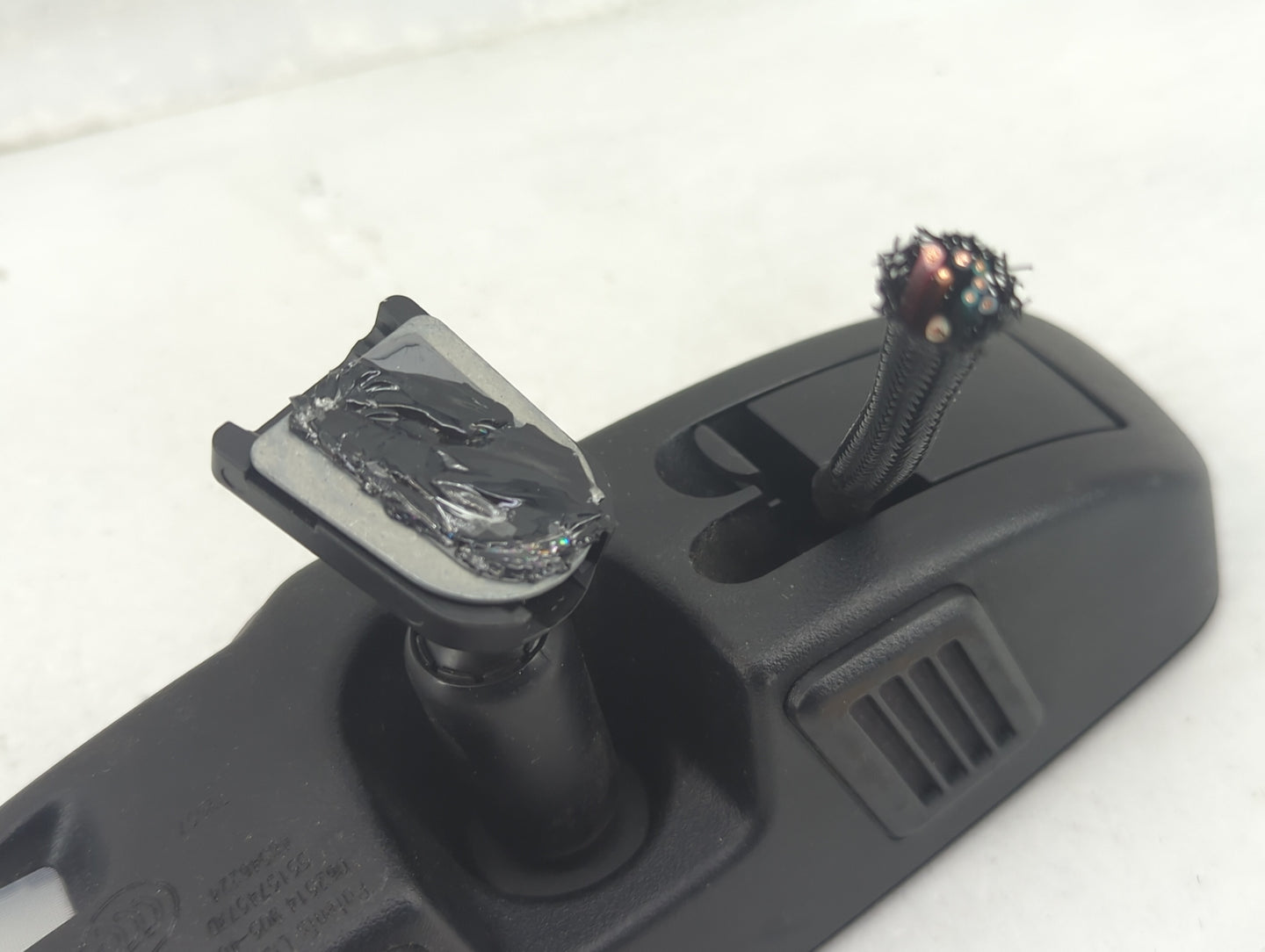 2011-2012 Jeep Liberty Interior Rear View Mirror Replacement OEM P/N:55157457AC Fits Fits 2010 2011 2012 2013 2014 2015 2016