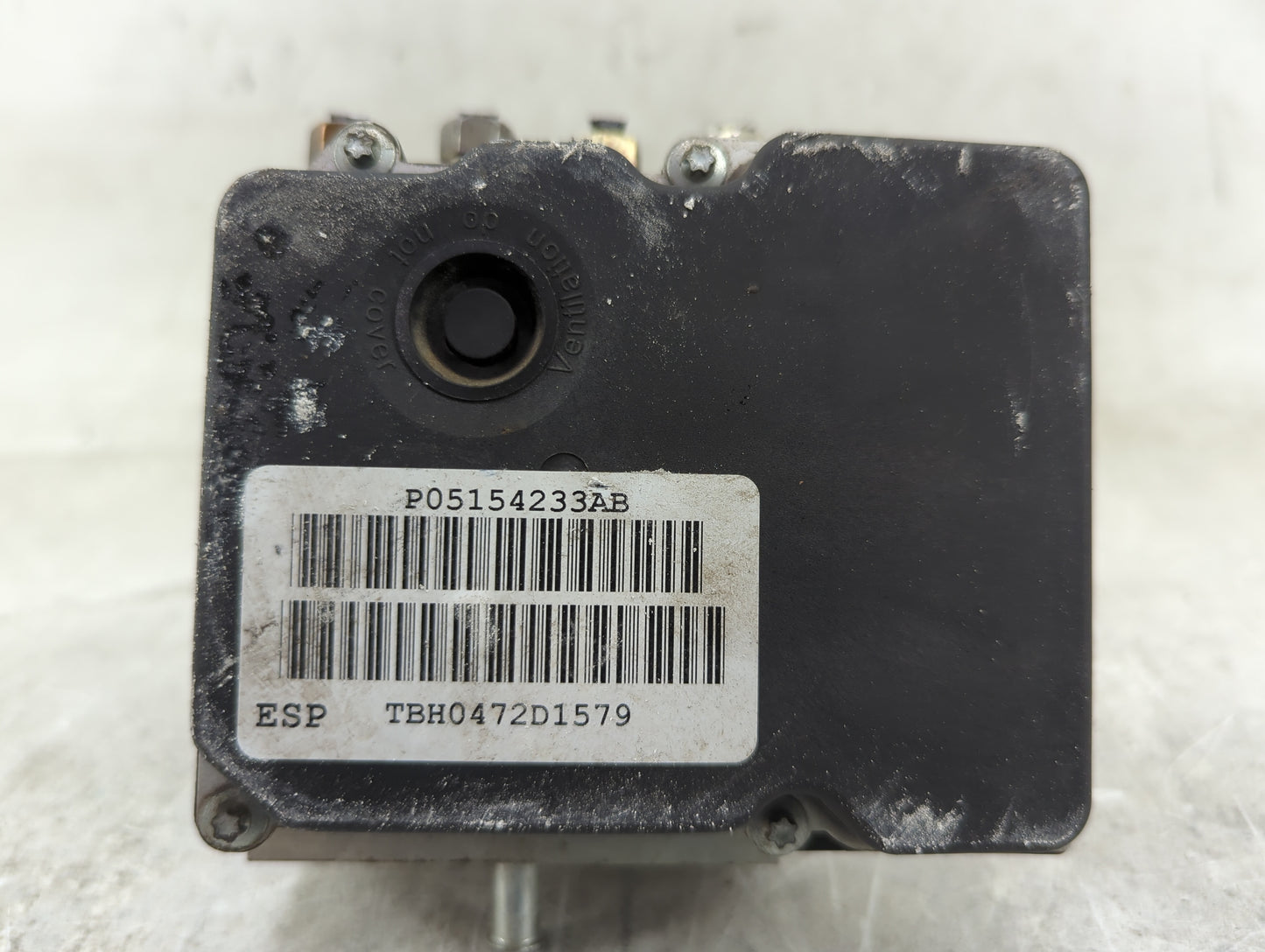 2012 Jeep Liberty ABS Pump Control Module Replacement P/N:P05154233AB Fits OEM Used Auto Parts - Oemusedautoparts1.com