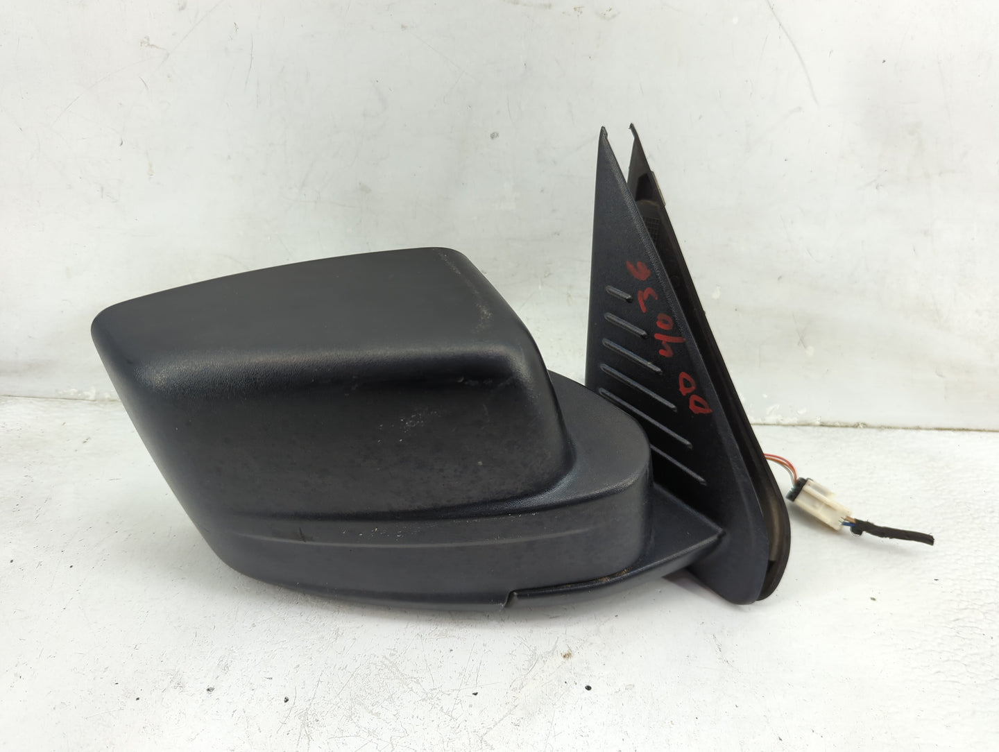2008-2012 Jeep Liberty Passenger Side View Mirror - Right Door Mirror OEM Used - Oemusedautoparts1.com
