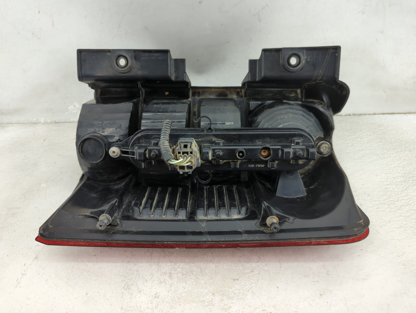 2008-2012 Jeep Liberty Tail Light Assembly Driver Left OEM P/N:55157347AB Fits Fits 2008 2009 2010 2011 2012 OEM Used Auto P