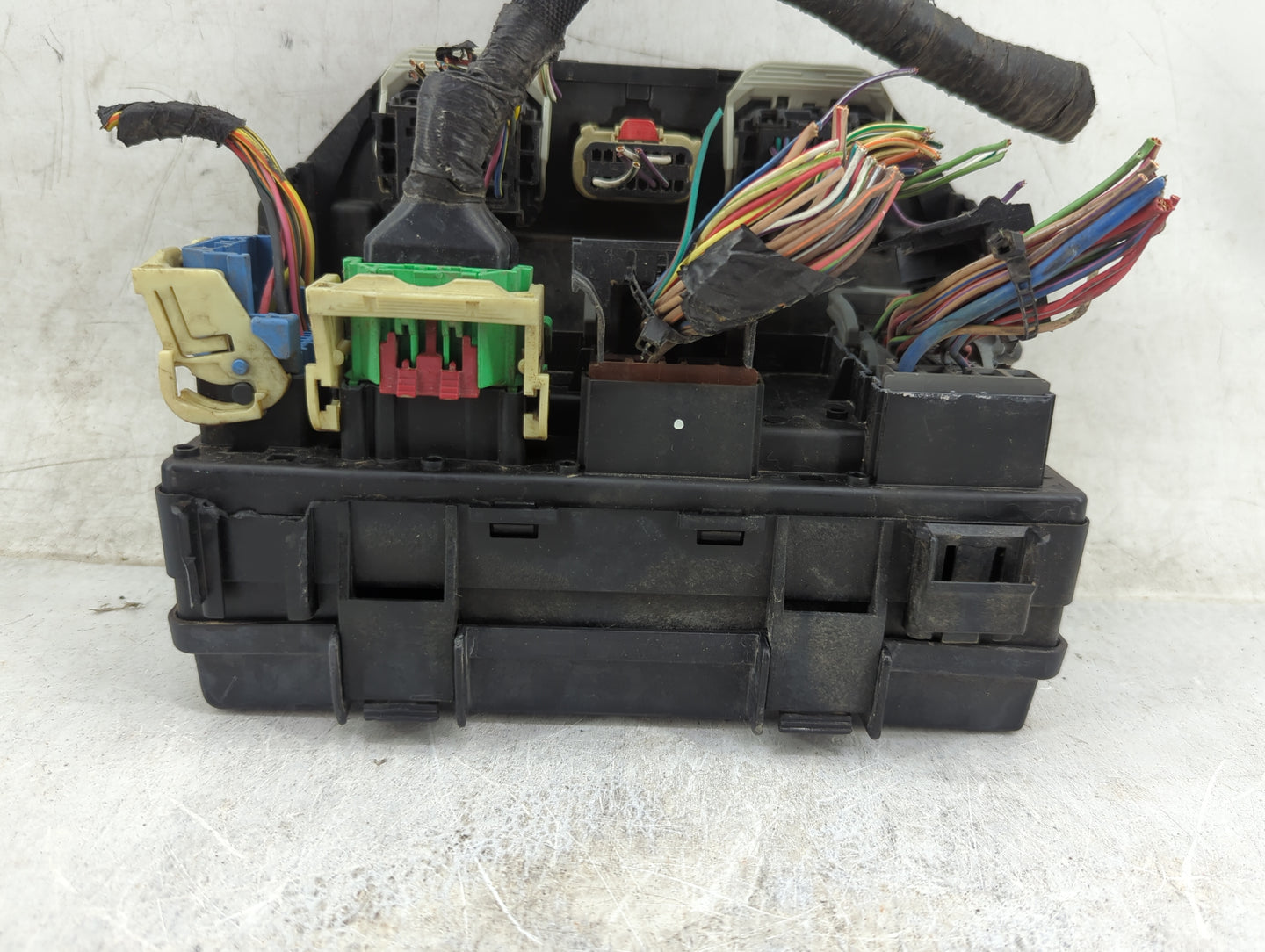 2012-2012 Jeep Liberty Fusebox Fuse Box Relay Module Tipm - Oemusedautoparts1.com