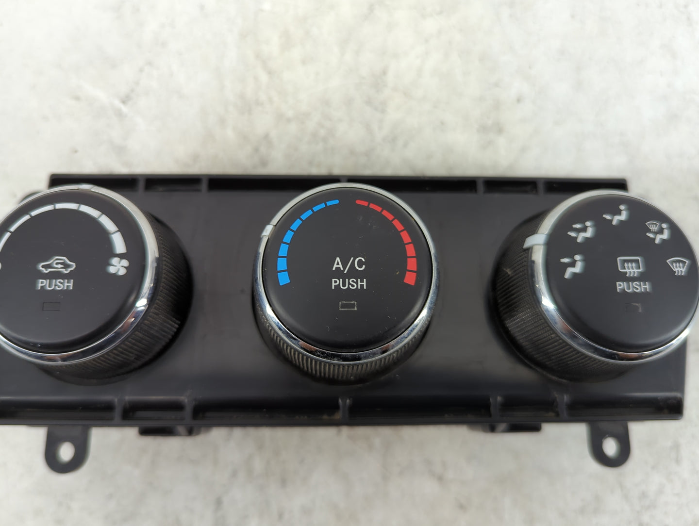 2010-2012 Jeep Liberty Climate Control Module Temperature AC/Heater Replacement P/N:P55111943AD Fits Fits 2010 2011 2012 OEM