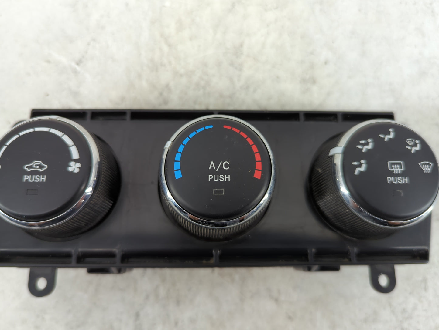 2010-2012 Jeep Liberty Climate Control Module Temperature AC/Heater Replacement P/N:P55111943AD Fits Fits 2010 2011 2012 OEM