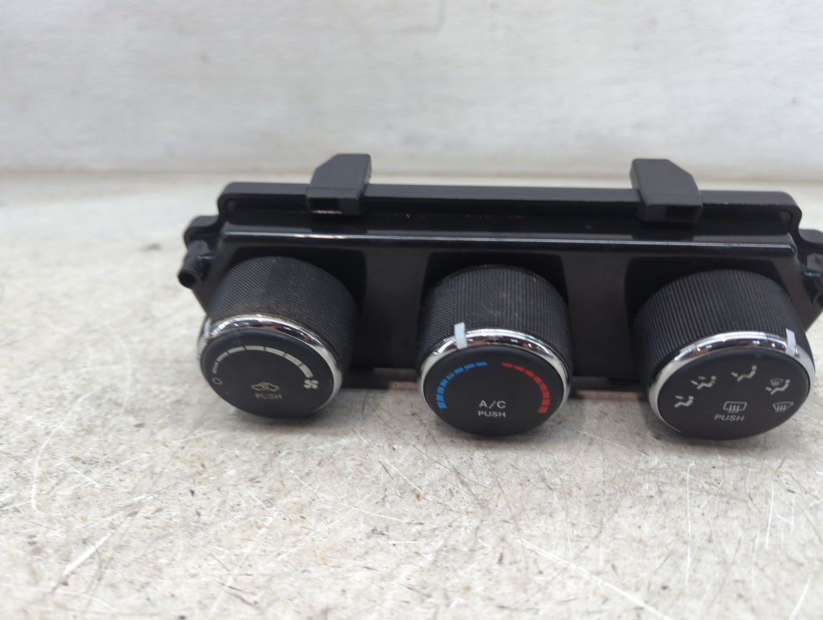 2012 Jeep Liberty Climate Control Module Temperature AC/Heater Replacement P/N:P55111943AE 55111943AE Fits OEM Used Auto Par
