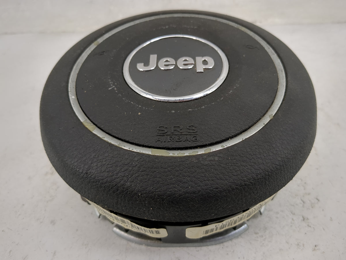 2012 Jeep Liberty Air Bag Driver Left Steering Wheel Mounted 1498899 - Oemusedautoparts1.com