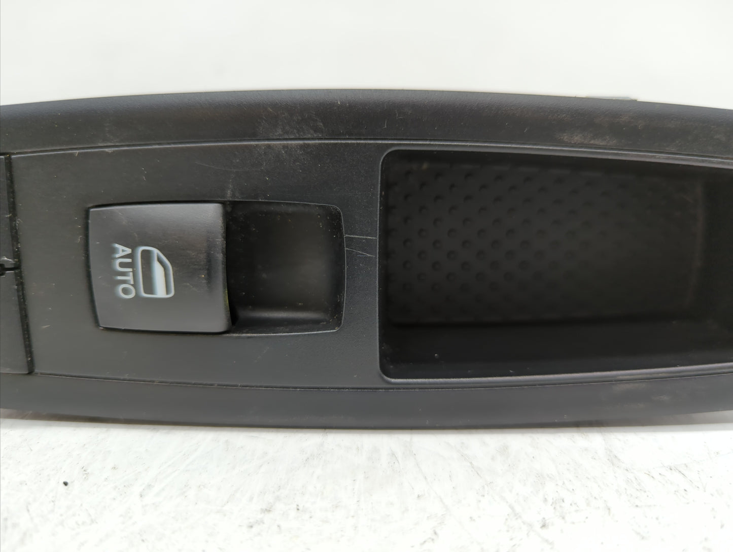 2012 Jeep Liberty Master Power Window Switch Replacement Driver Side Left P/N:04602544 Fits OEM Used Auto Parts - Oemusedaut
