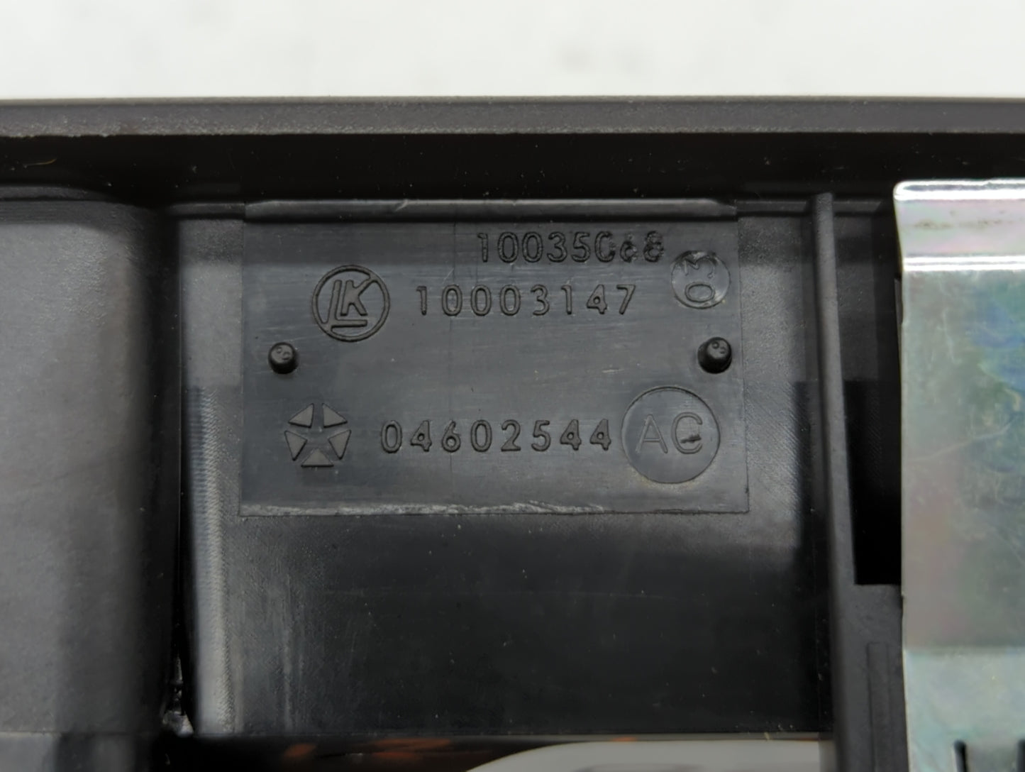 2012 Jeep Liberty Master Power Window Switch Replacement Driver Side Left P/N:04602544 Fits OEM Used Auto Parts - Oemusedaut