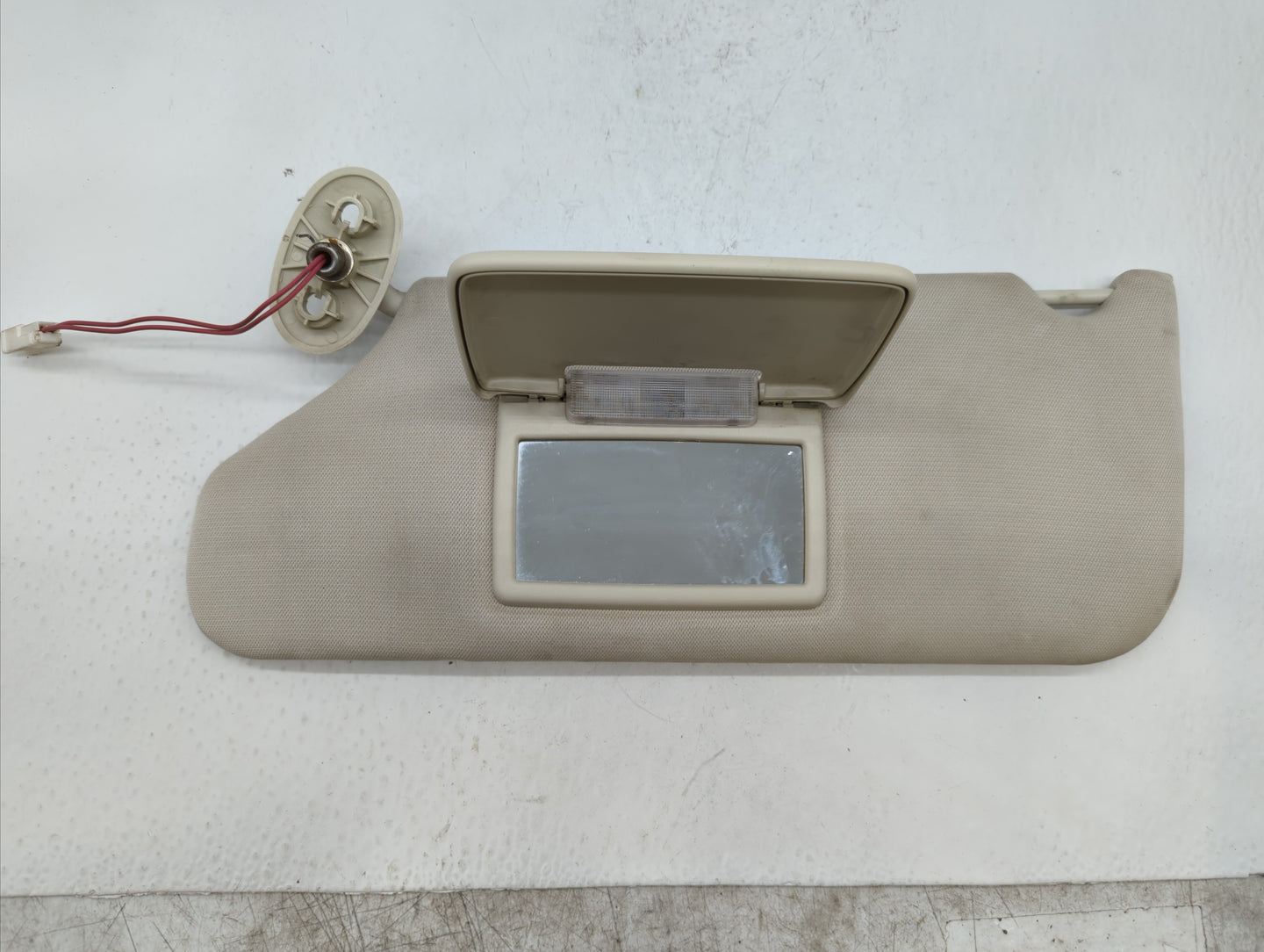 2008-2012 Jeep Liberty Sun Visor Shade Replacement Driver Left Mirror Fits Fits 2008 2009 2010 2011 2012 OEM Used Auto Parts