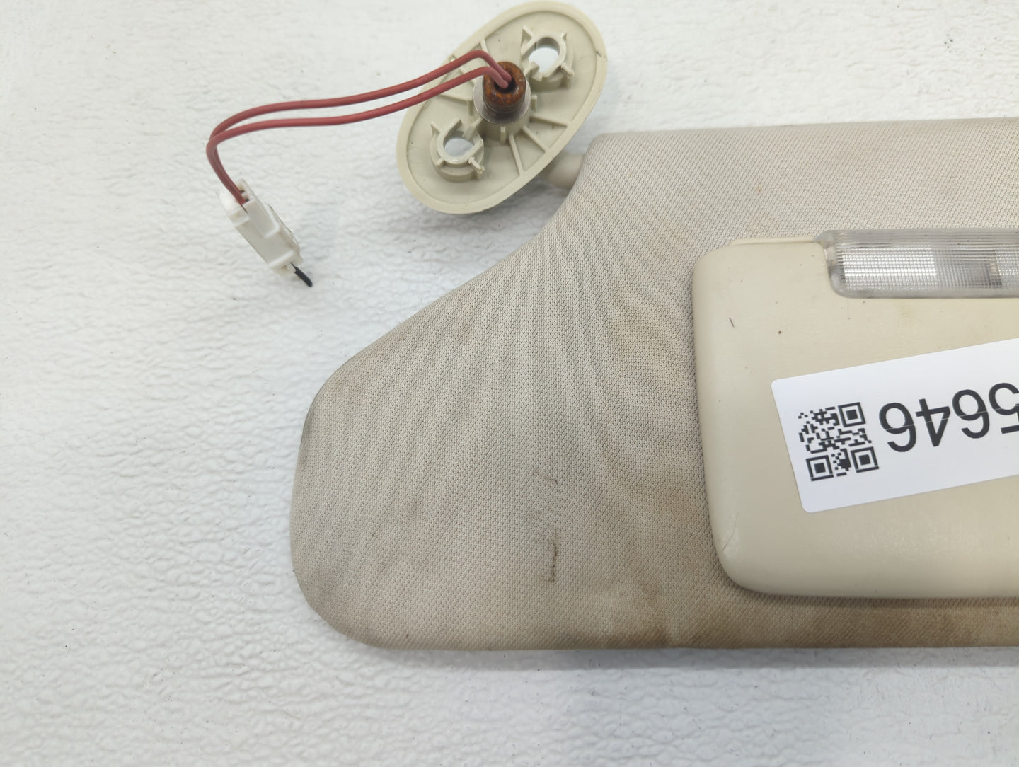 2008-2012 Jeep Liberty Sun Visor Shade Replacement Driver Left Mirror Fits Fits 2008 2009 2010 2011 2012 OEM Used Auto Parts