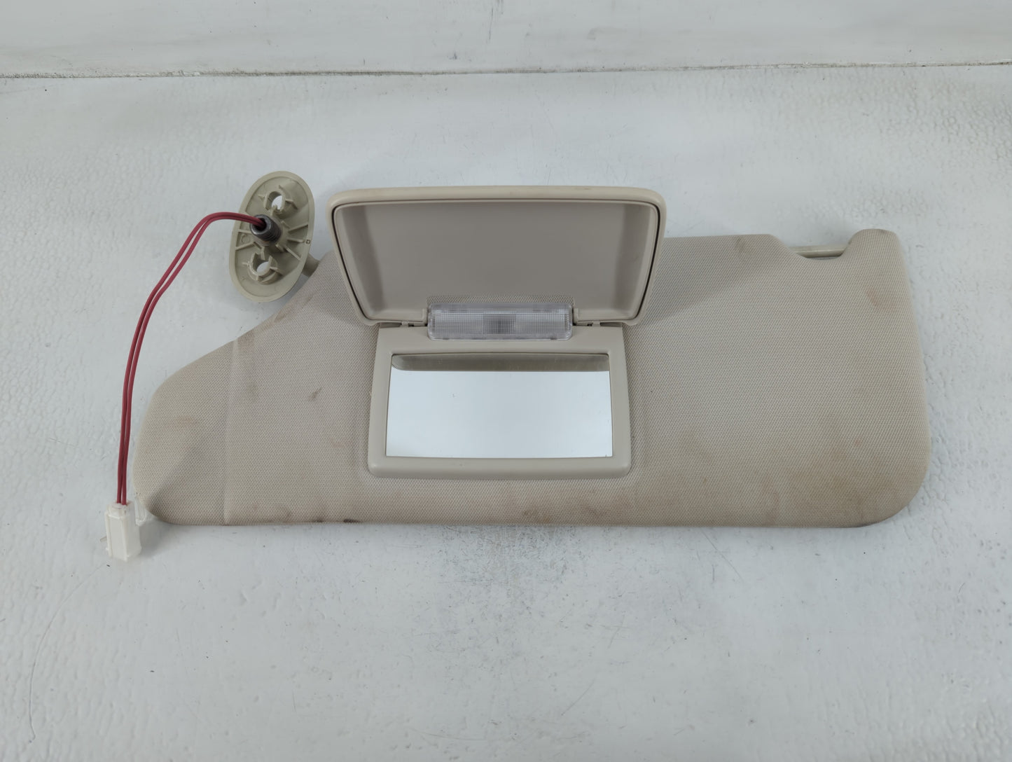 2008-2012 Jeep Liberty Sun Visor Shade Replacement Driver Left Mirror Fits Fits 2008 2009 2010 2011 2012 OEM Used Auto Parts