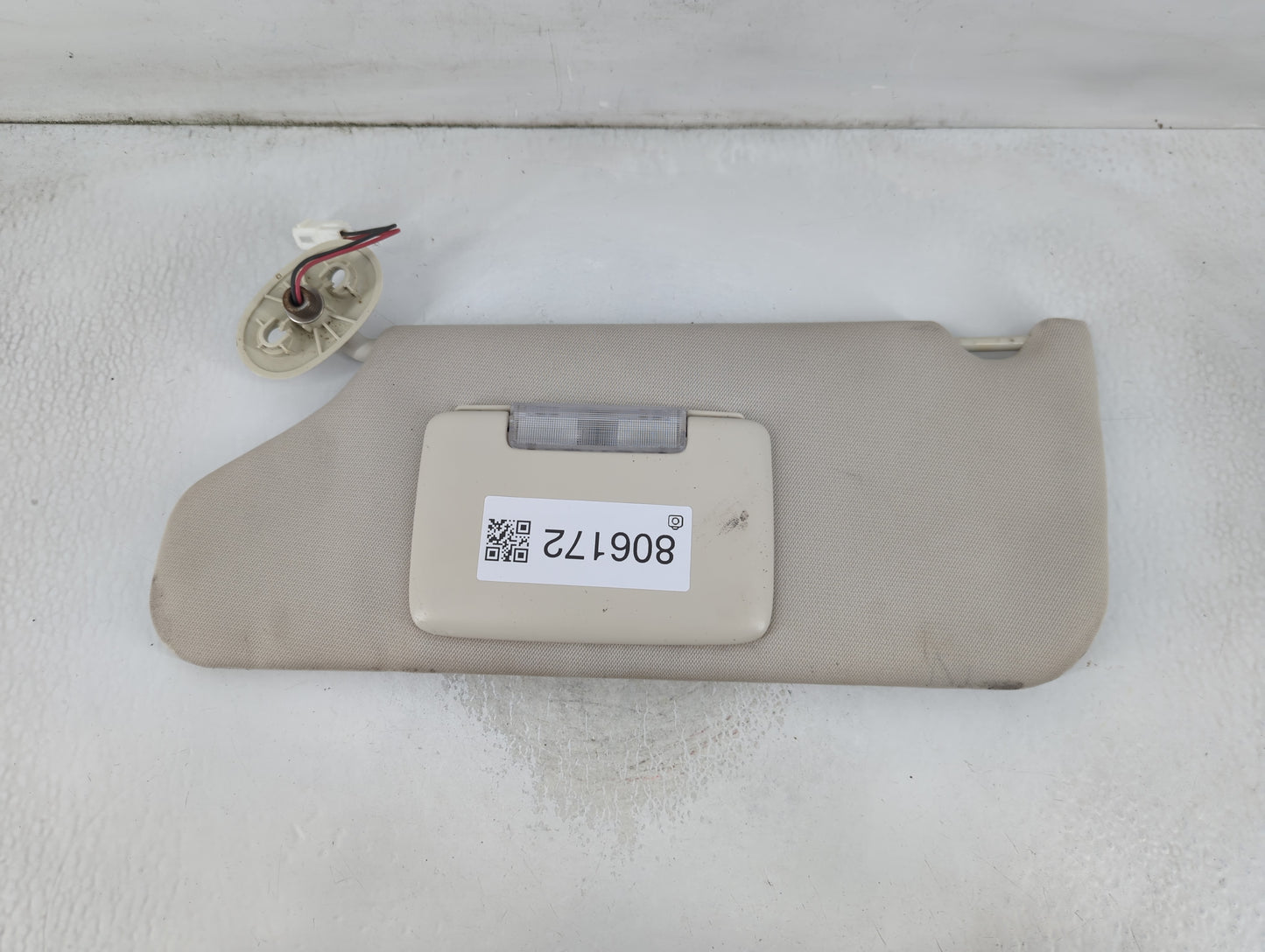 2008-2012 Jeep Liberty Sun Visor Shade Replacement Driver Left Mirror Fits Fits 2008 2009 2010 2011 2012 OEM Used Auto Parts