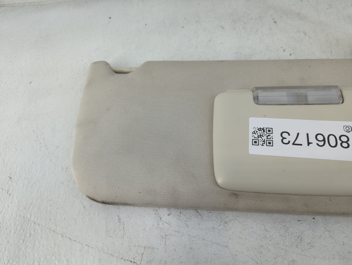 2008-2012 Jeep Liberty Sun Visor Shade Replacement Passenger Right Mirror Fits Fits 2008 2009 2010 2011 2012 OEM Used Auto P