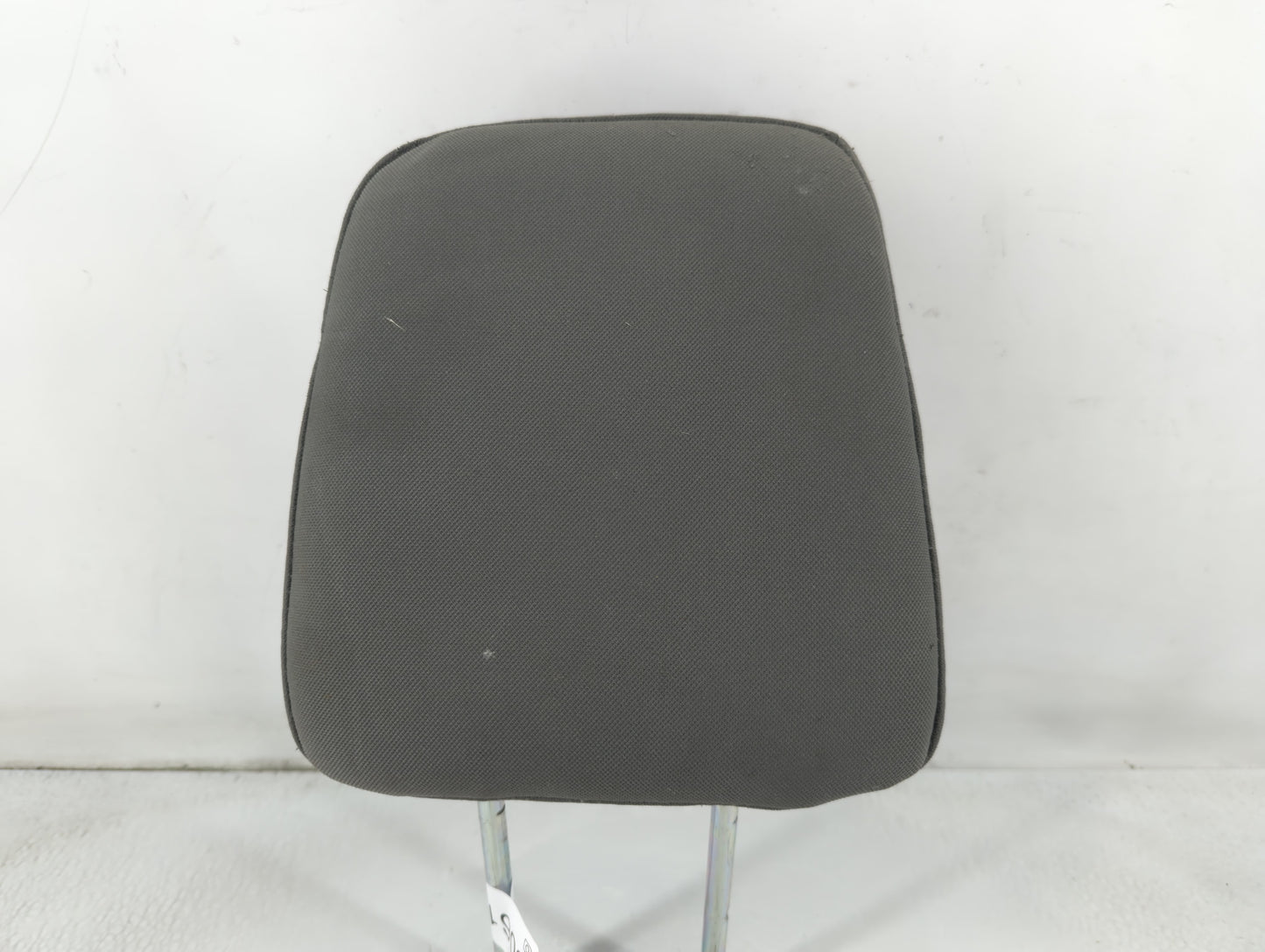 2008-2012 Jeep Liberty Headrest Head Rest Rear Seat Fits Fits 2008 2009 2010 2011 2012 OEM Used Auto Parts - Oemusedautopart