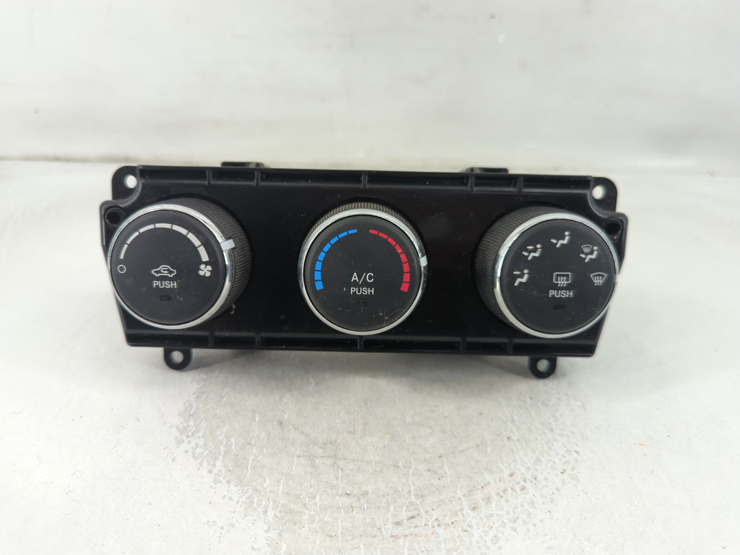 2012 Jeep Liberty Climate Control Module Temperature AC/Heater Replacement P/N:P55111943AE Fits OEM Used Auto Parts - Oemuse