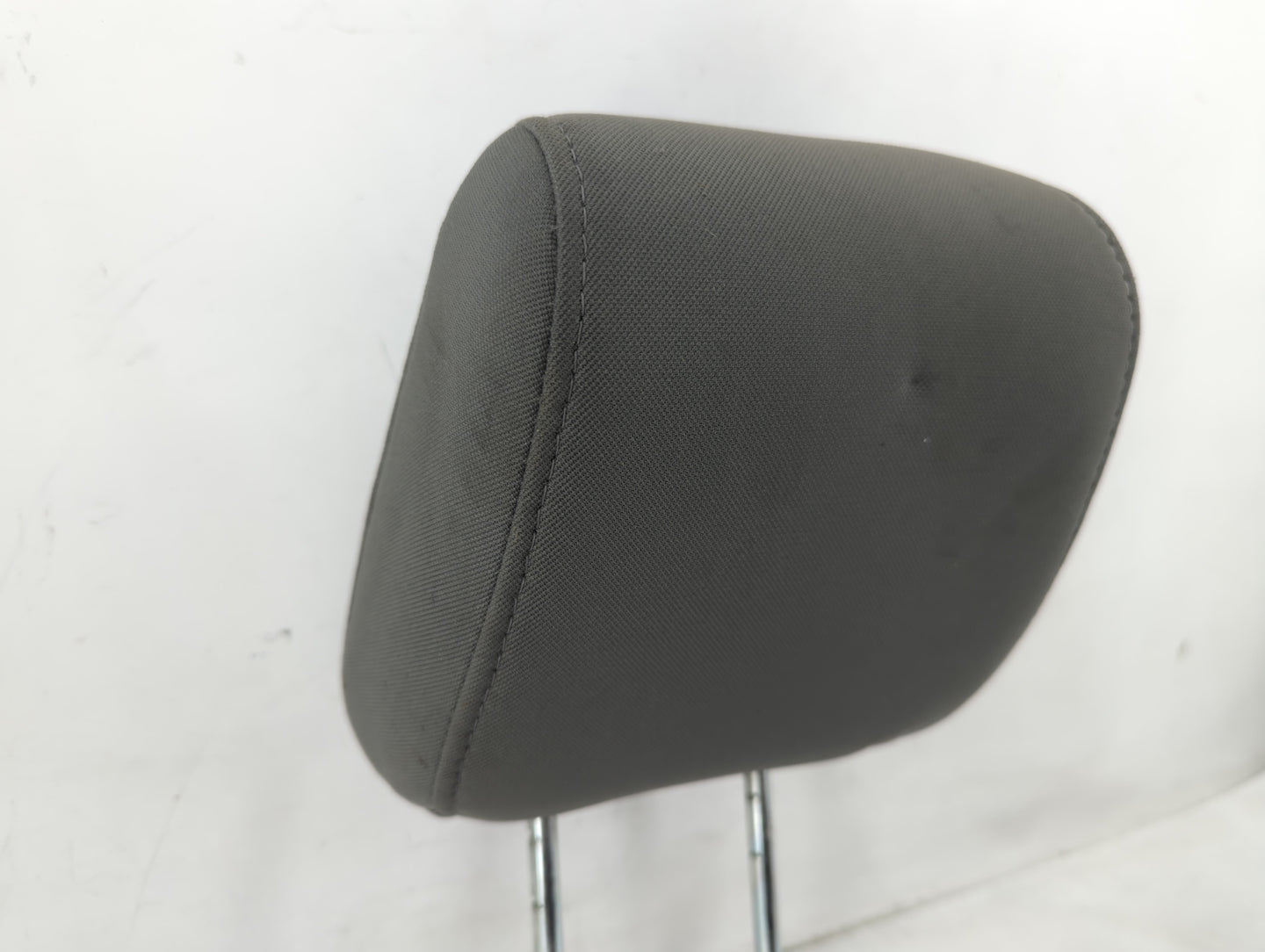 2008-2012 Jeep Liberty Headrest Head Rest Front Driver Passenger Seat Fits Fits 2008 2009 2010 2011 2012 OEM Used Auto Parts