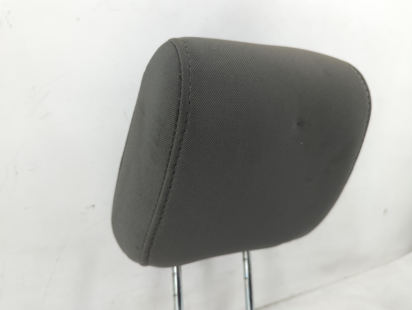 2008-2012 Jeep Liberty Headrest Head Rest Front Driver Passenger Seat Fits Fits 2008 2009 2010 2011 2012 OEM Used Auto Parts