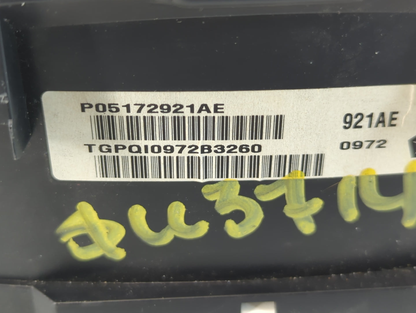2012 Jeep Liberty Instrument Cluster Speedometer Gauges P/N:P05172921AE P0517291AE Fits OEM Used Auto Parts - Oemusedautopar