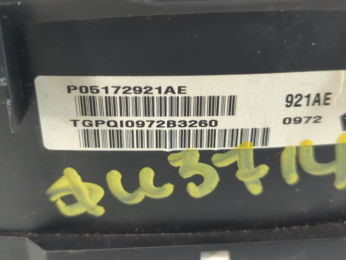 2012 Jeep Liberty Instrument Cluster Speedometer Gauges P/N:P05172921AE P0517291AE Fits OEM Used Auto Parts - Oemusedautopar