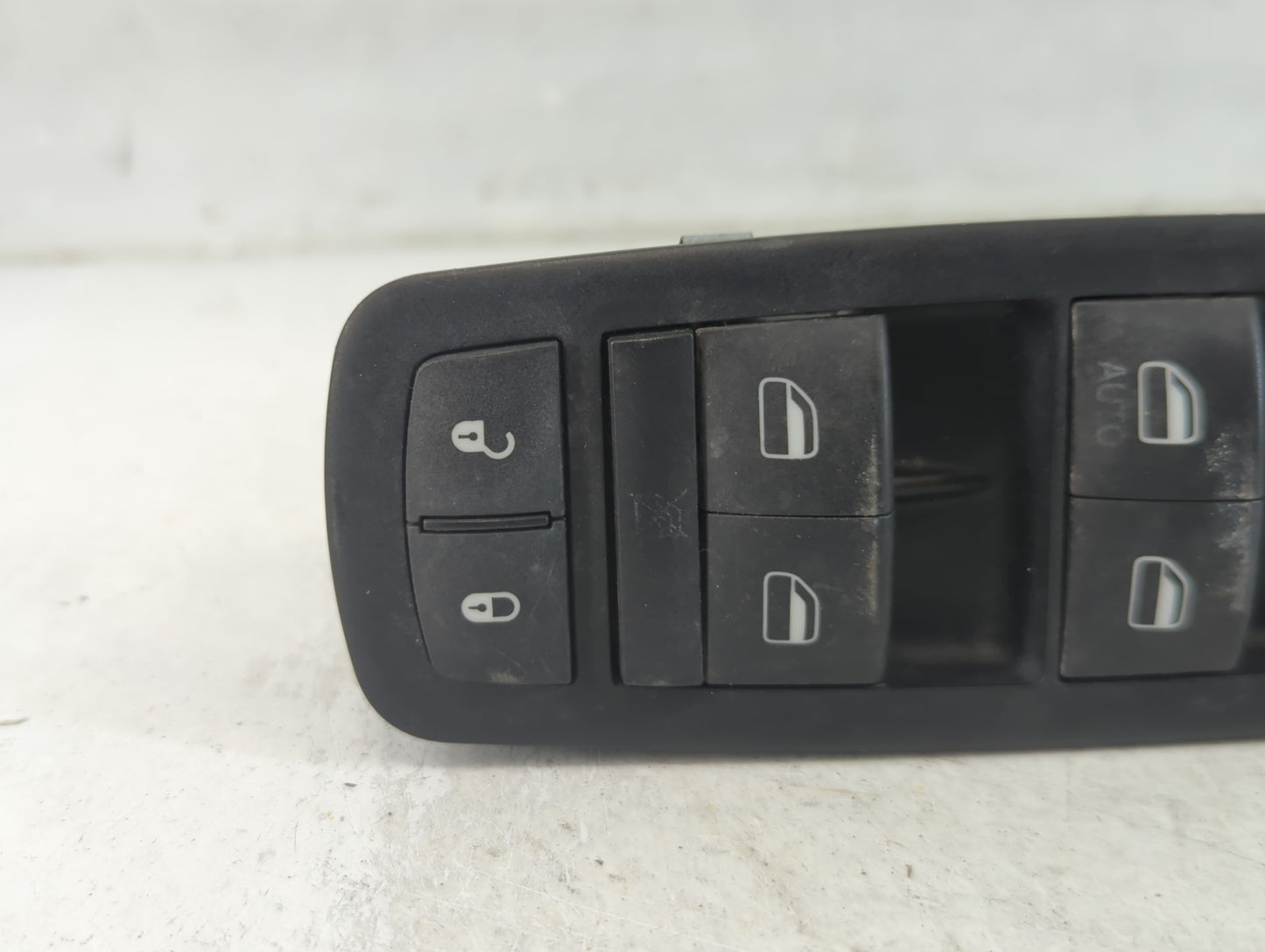2008-2012 Jeep Liberty Master Power Window Switch Replacement Driver Side Left P/N:04602 533af Fits OEM Used Auto Parts - Oe