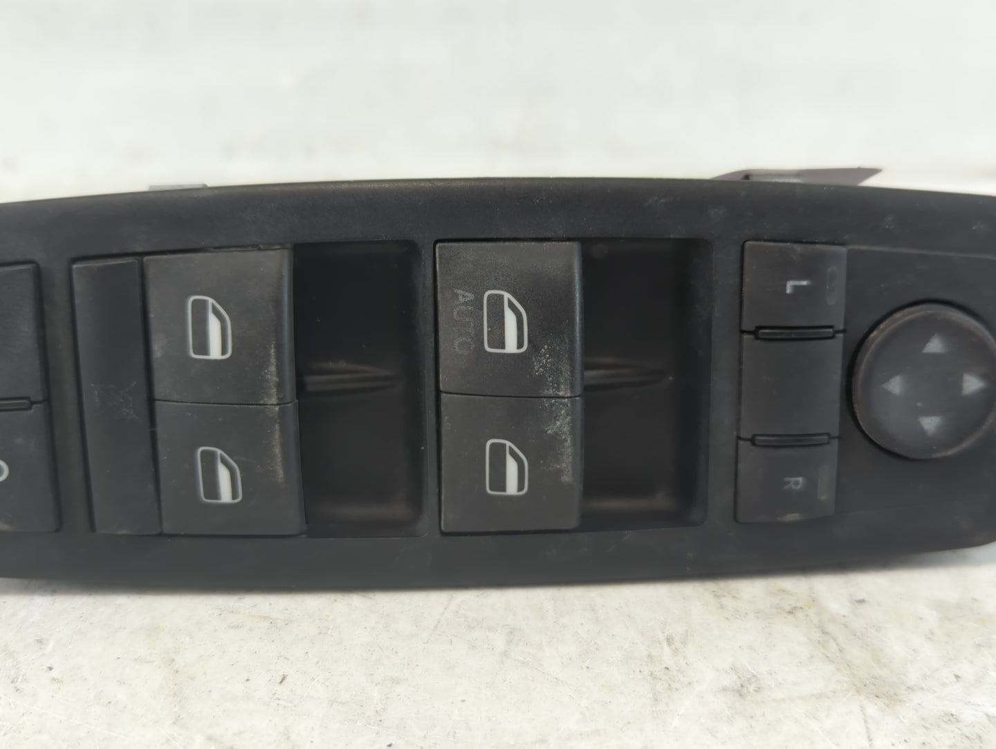 2008-2012 Jeep Liberty Master Power Window Switch Replacement Driver Side Left P/N:04602 533af Fits OEM Used Auto Parts - Oe