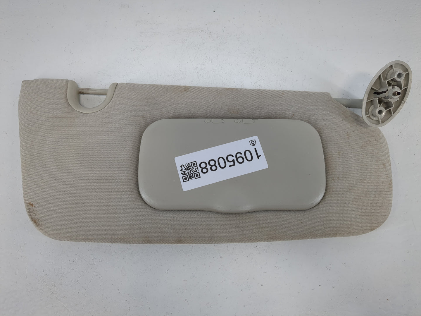 2010-2017 Jeep Patriot Sun Visor Shade Replacement Passenger Right Mirror Fits Fits 2010 2011 2012 2013 2014 2015 2016 2017 