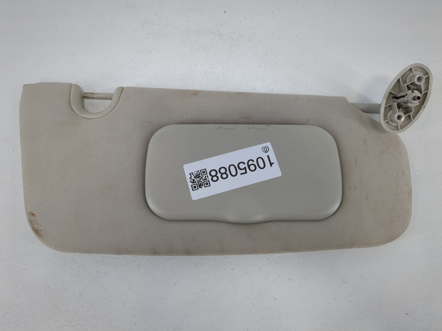 2010-2017 Jeep Patriot Sun Visor Shade Replacement Passenger Right Mirror Fits Fits 2010 2011 2012 2013 2014 2015 2016 2017 