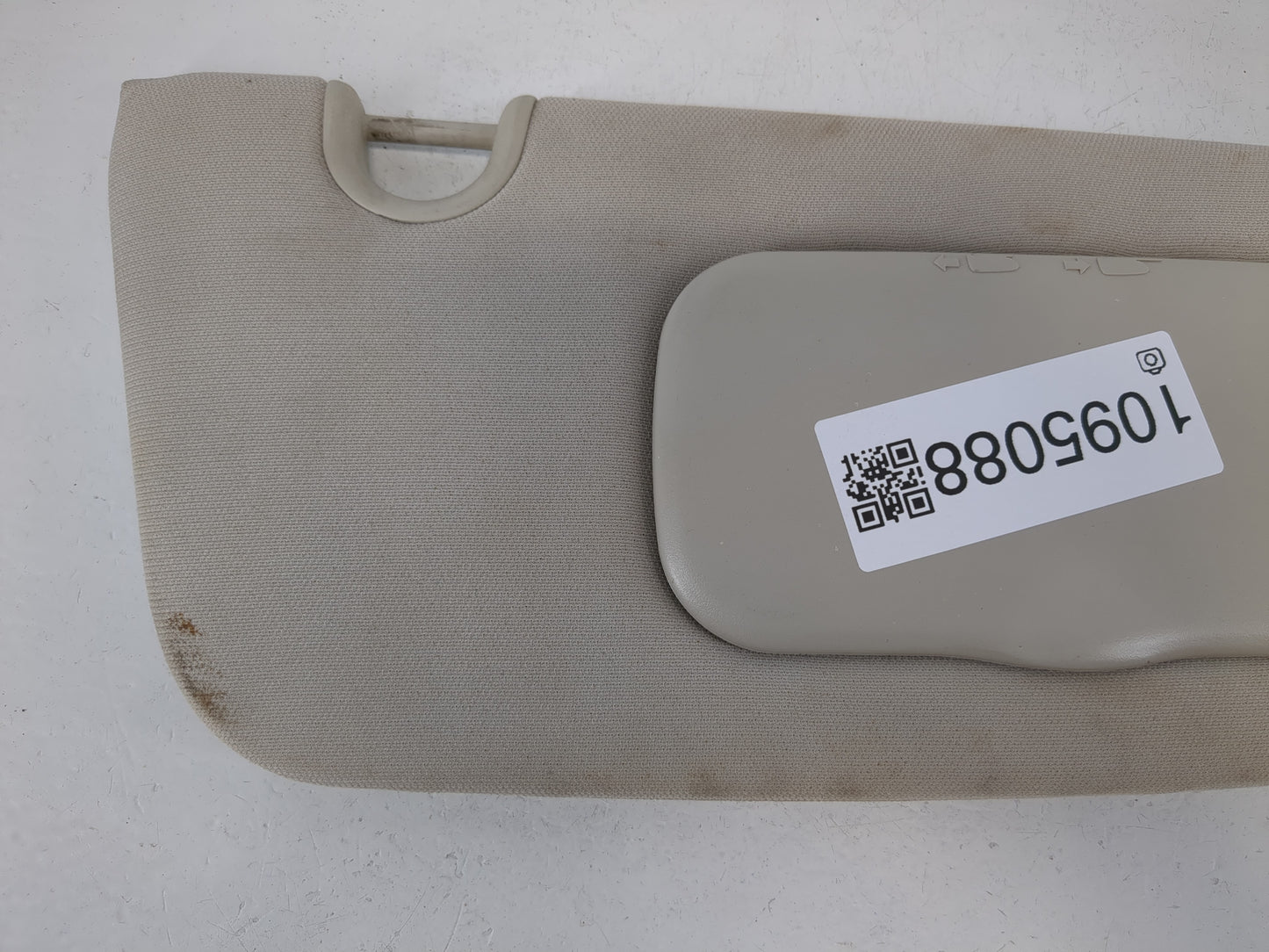 2010-2017 Jeep Patriot Sun Visor Shade Replacement Passenger Right Mirror Fits Fits 2010 2011 2012 2013 2014 2015 2016 2017 