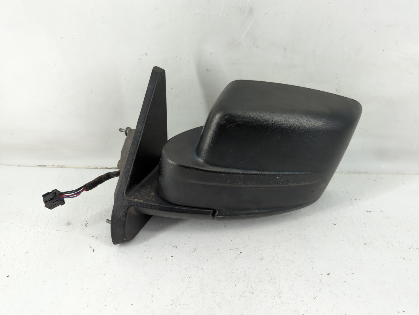 2007-2012 Jeep Patriot Driver Side View Mirror - Left Door Mirror OEM Used - Oemusedautoparts1.com