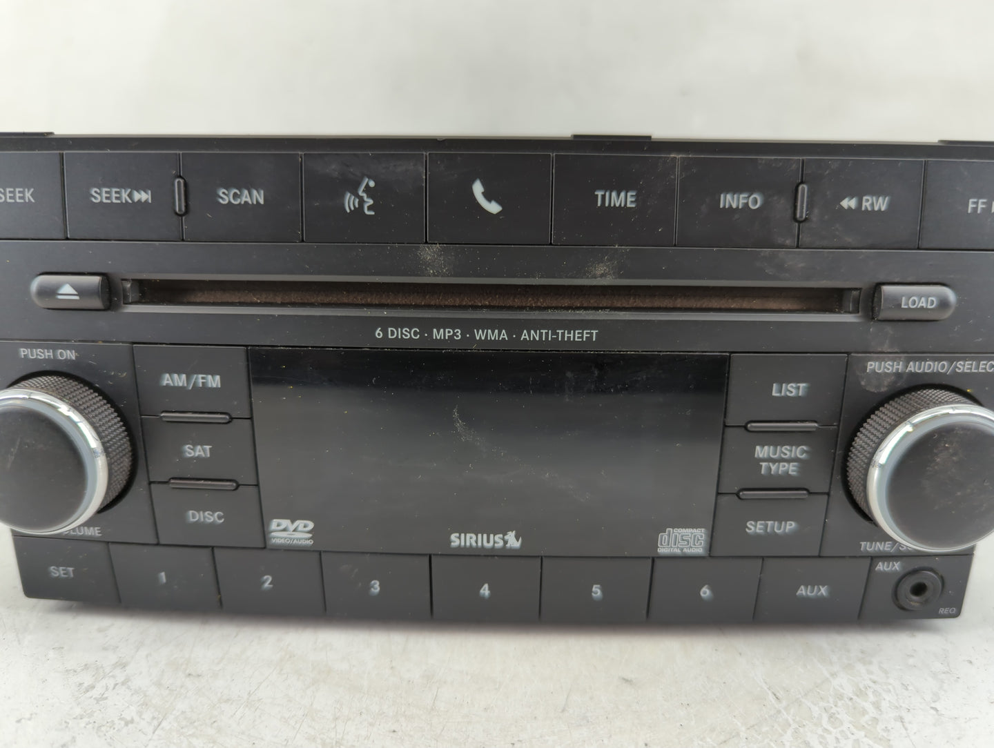 2011-2012 Jeep Patriot Radio AM FM Cd Player Receiver Replacement P/N:05064949AG Fits Fits 2011 2012 OEM Used Auto Parts - O