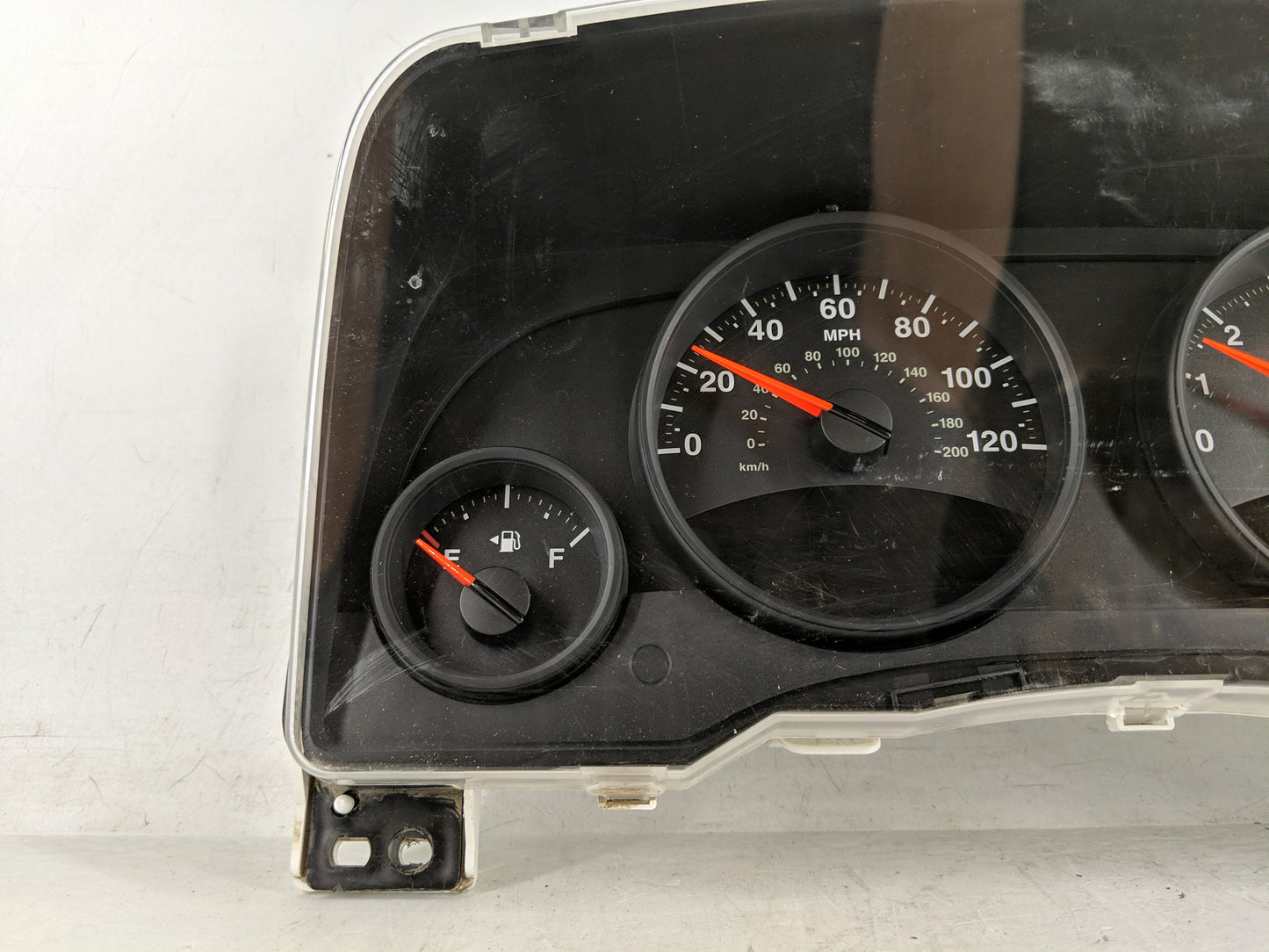 2011-2012 Jeep Patriot Instrument Cluster Speedometer Gauges P/N:68080401AE Fits Fits 2011 2012 OEM Used Auto Parts - Oemuse