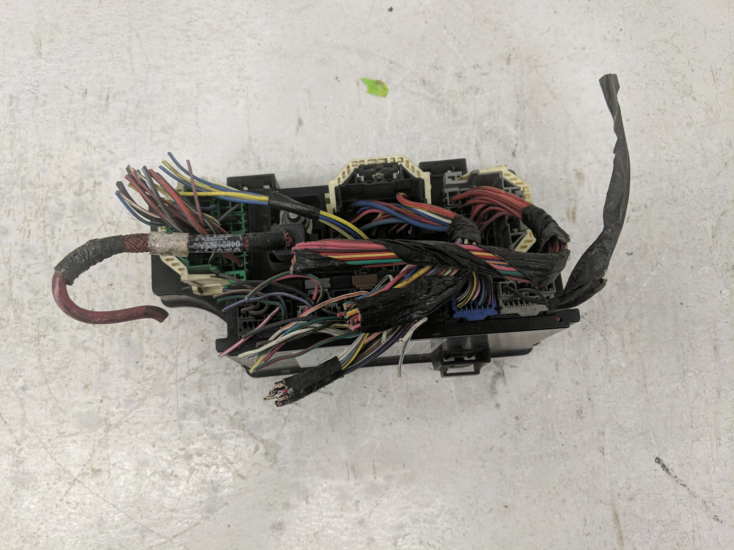 2011-2014 Jeep Patriot Fusebox Fuse Box Relay Module Tipm - Oemusedautoparts1.com