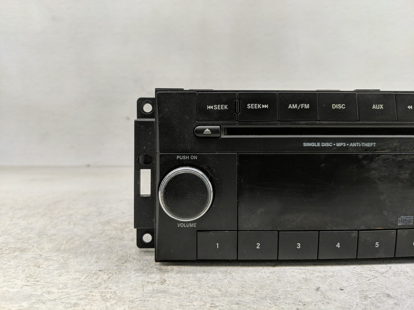 2011-2012 Jeep Patriot Radio AM FM Cd Player Receiver Replacement P/N:P05091195AA Fits Fits 2011 2012 OEM Used Auto Parts - 