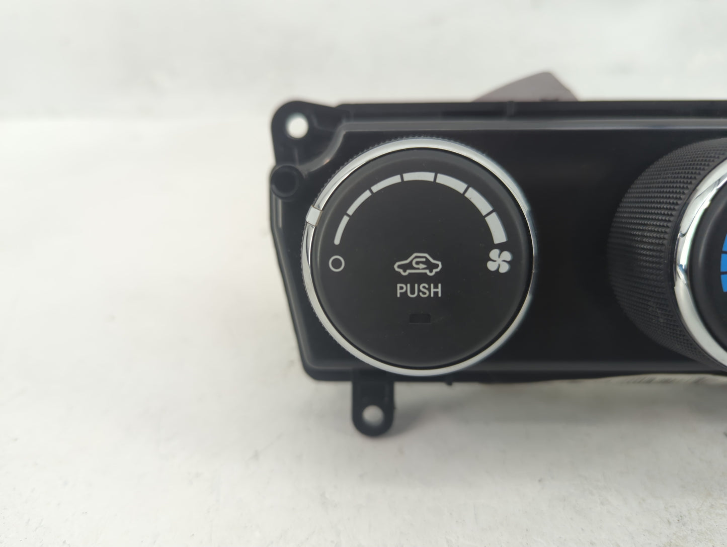 2011-2017 Jeep Patriot Climate Control Module Temperature AC/Heater Replacement P/N:55111278AD Fits OEM Used Auto Parts - Oe