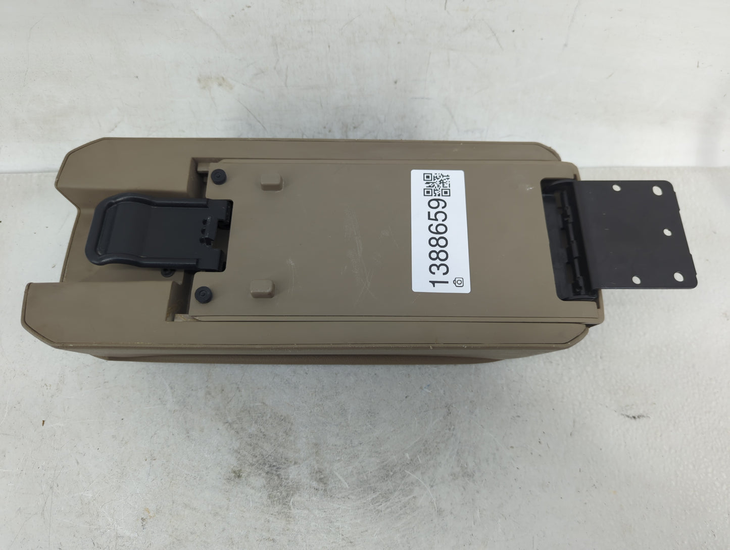 2012 Jeep Patriot Center Console Armrest Cover Lid Fits OEM Used Auto Parts - Oemusedautoparts1.com