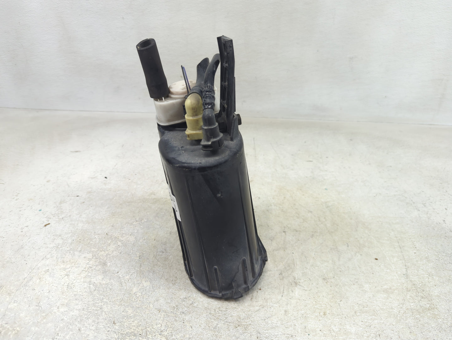 2012 Jeep Patriot Fuel Vapor Charcoal Canister - Oemusedautoparts1.com