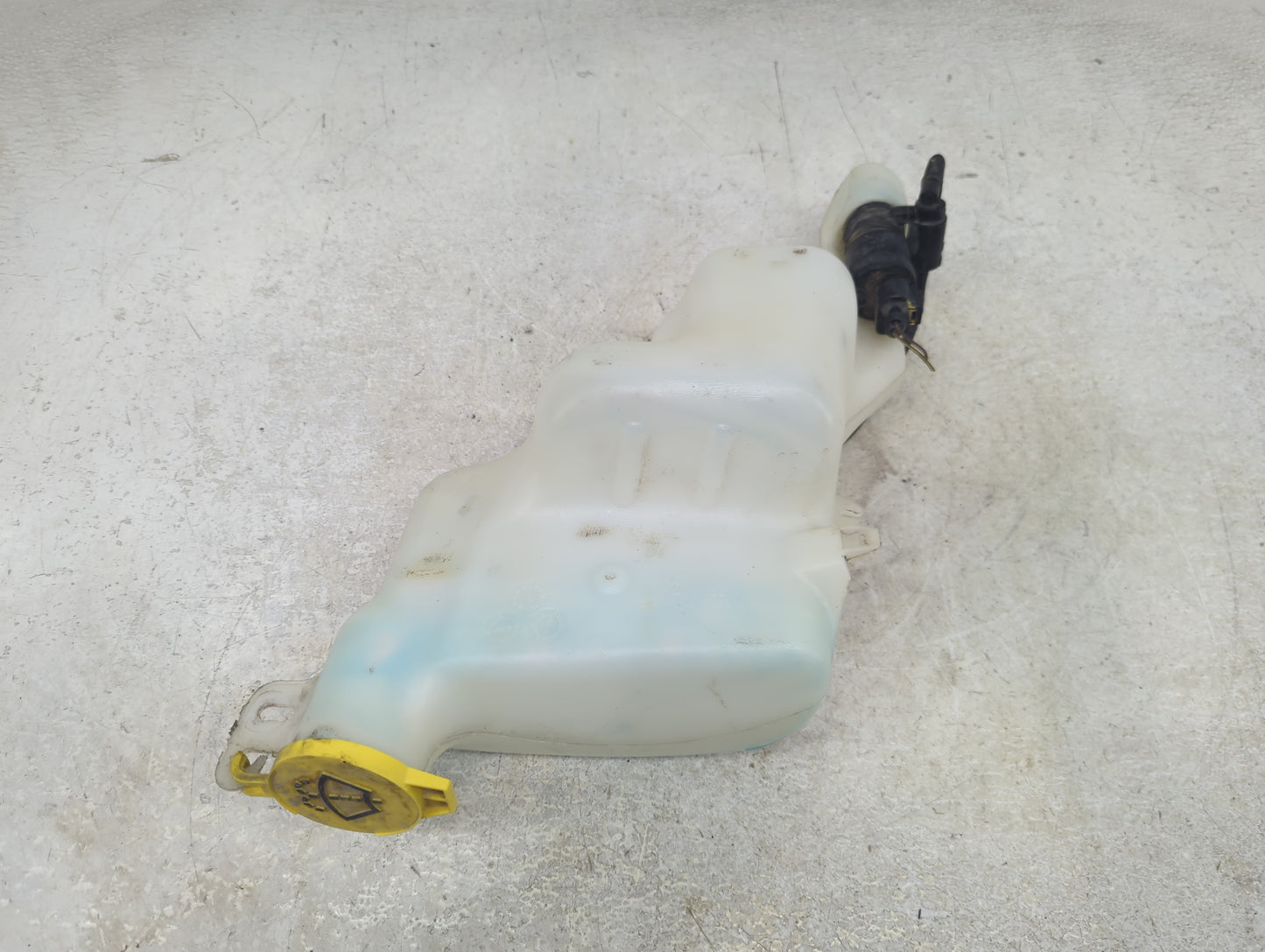 2007-2017 Jeep Patriot Windshield Washer Fluid Reservoir Bottle Oem - Oemusedautoparts1.com
