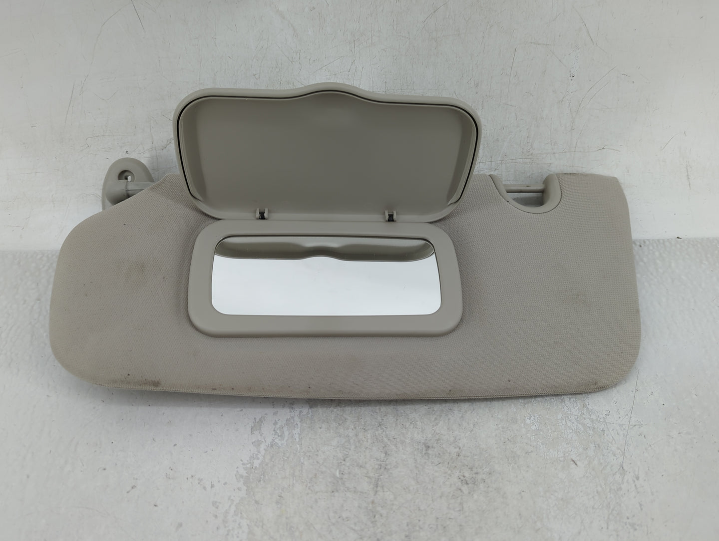 2010-2017 Jeep Patriot Sun Visor Shade Replacement Driver Left Mirror Fits Fits 2010 2011 2012 2013 2014 2015 2016 2017 OEM 