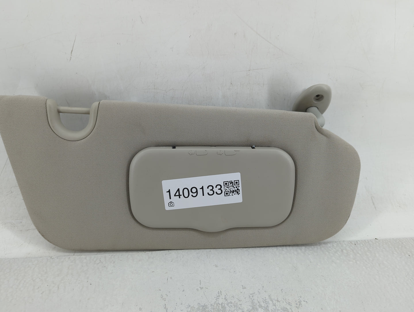 2010-2017 Jeep Patriot Sun Visor Shade Replacement Passenger Right Mirror Fits Fits 2010 2011 2012 2013 2014 2015 2016 2017 