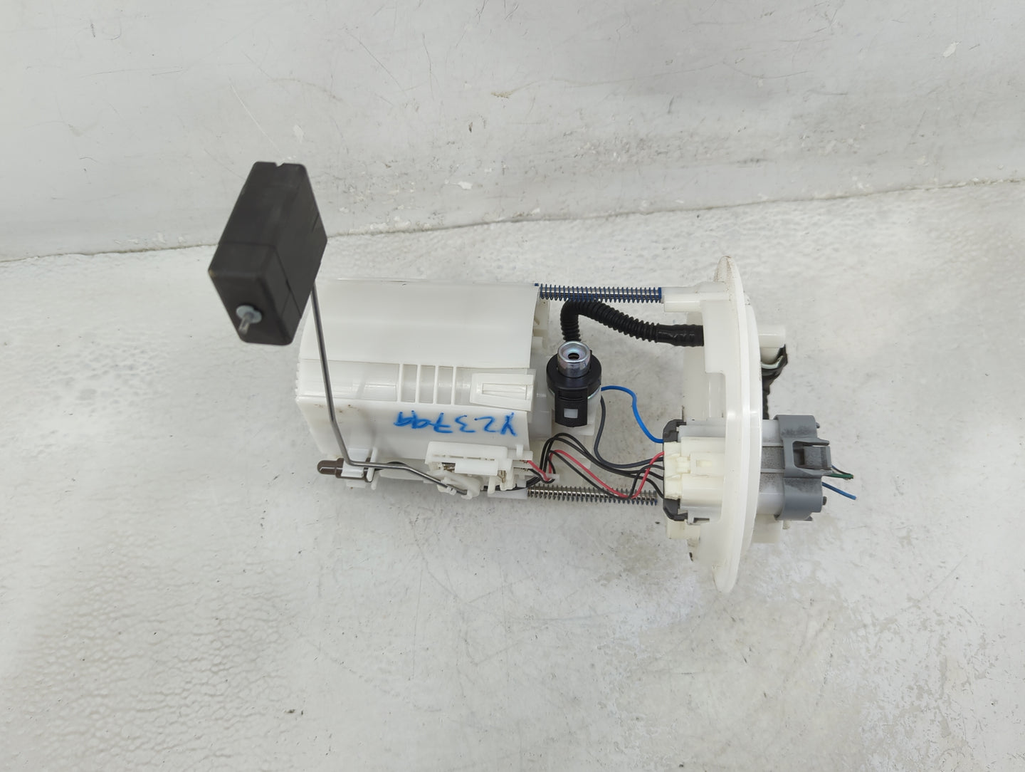 2007-2017 Jeep Patriot Electrical Gas Fuel Pump Assembly - Oemusedautoparts1.com