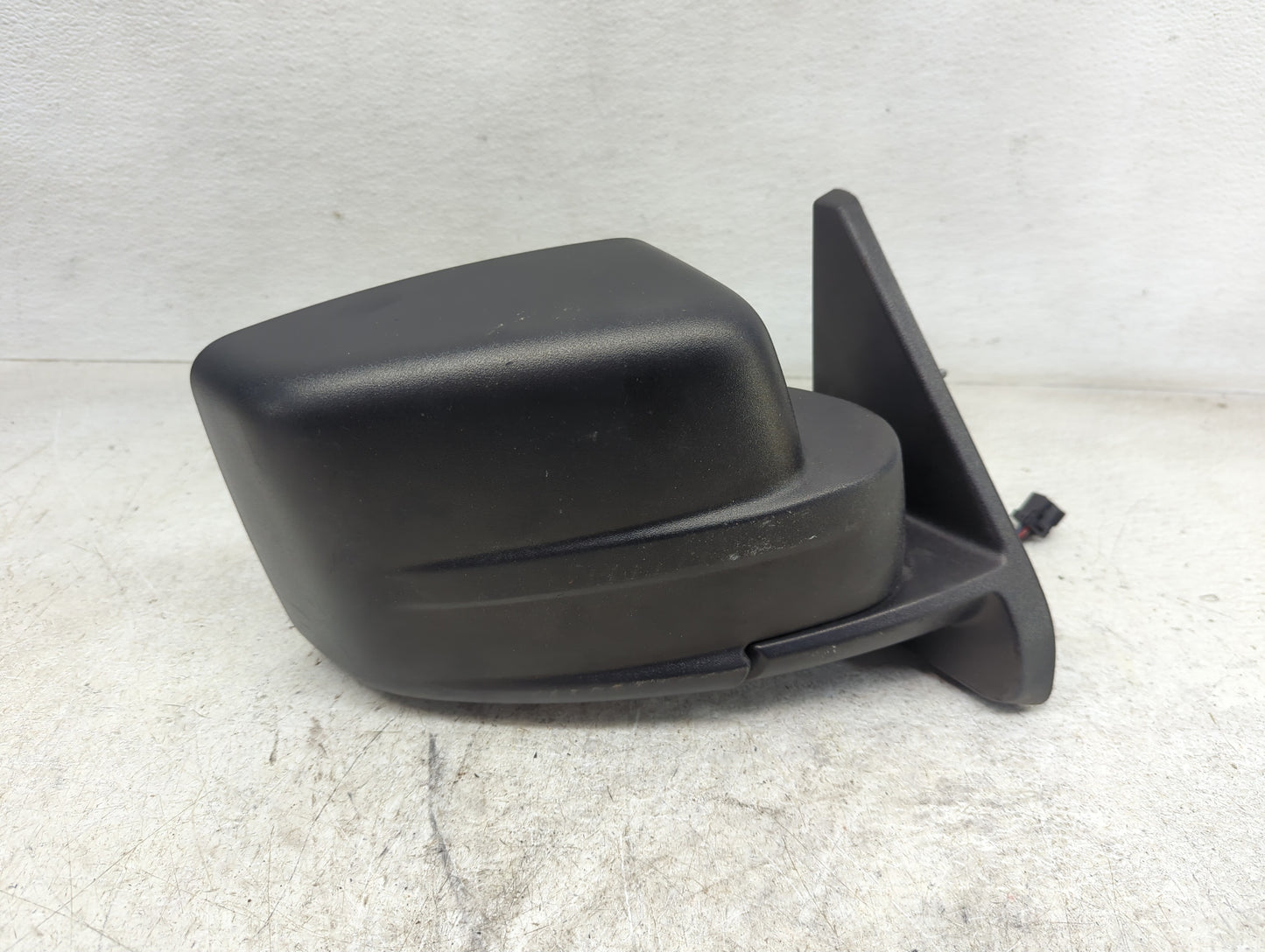 2007-2012 Jeep Patriot Passenger Side View Mirror - Right Door Mirror OEM Used - Oemusedautoparts1.com