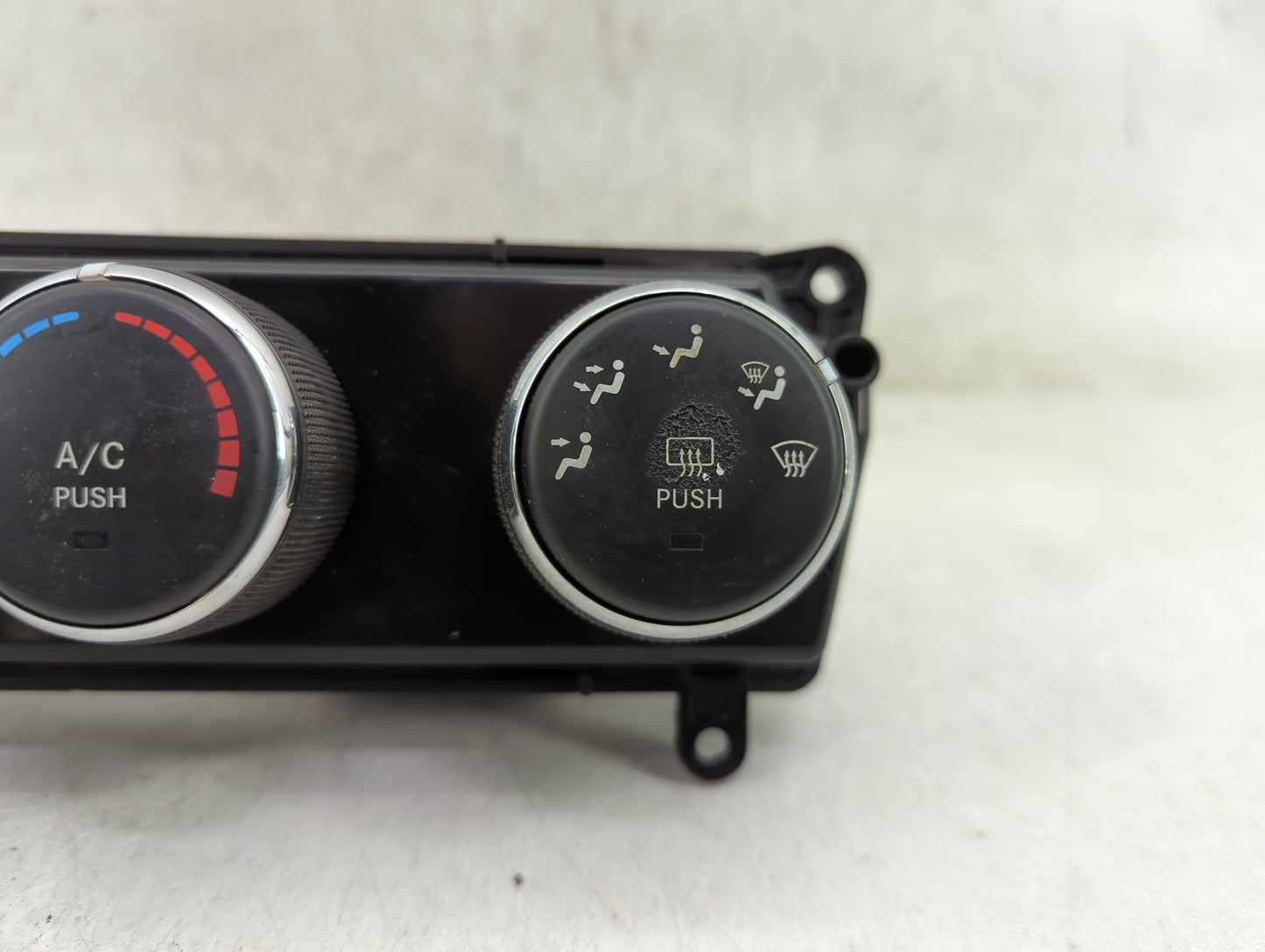 2011-2017 Jeep Patriot Climate Control Module Temperature AC/Heater Replacement P/N:P55111278AD Fits OEM Used Auto Parts - O