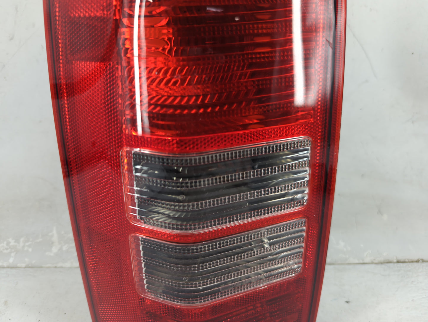 2008-2017 Jeep Patriot Tail Light Assembly Driver Left OEM P/N:320341 400377 Fits OEM Used Auto Parts - Oemusedautoparts1.co