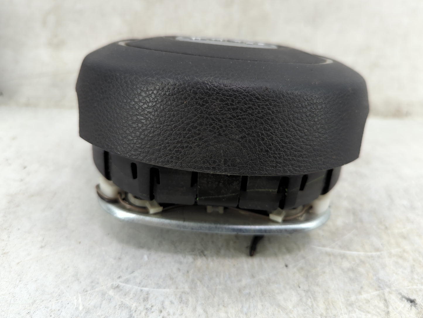 2011-2017 Jeep Patriot Air Bag Driver Left Steering Wheel Mounted Fits Fits 2011 2012 2013 2014 2015 2016 2017 OEM Used Auto