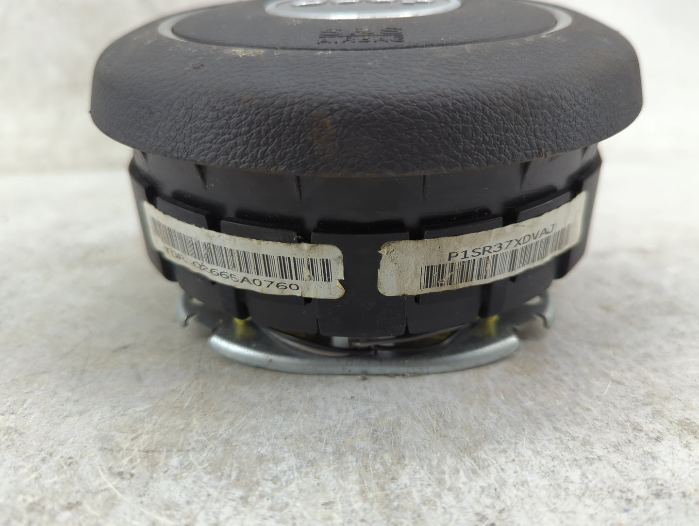 2011-2017 Jeep Patriot Air Bag Driver Left Steering Wheel Mounted 1466582 - Oemusedautoparts1.com
