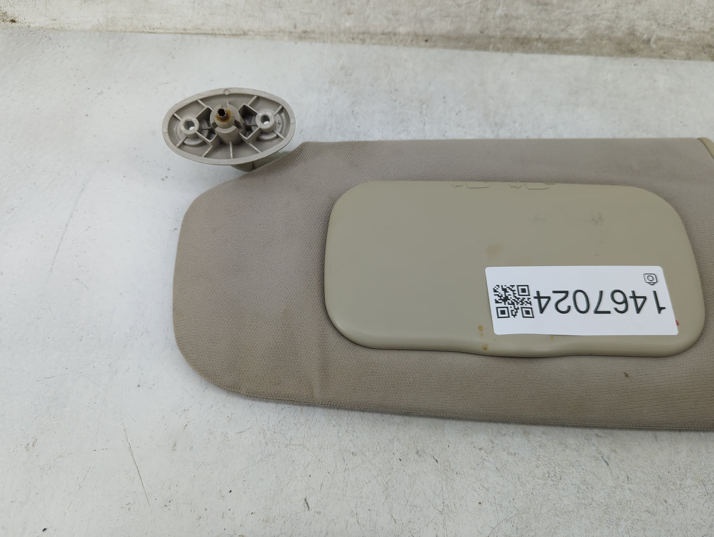 2012 Jeep Patriot Sun Visor Shade Replacement Driver Left Mirror Fits OEM Used Auto Parts - Oemusedautoparts1.com
