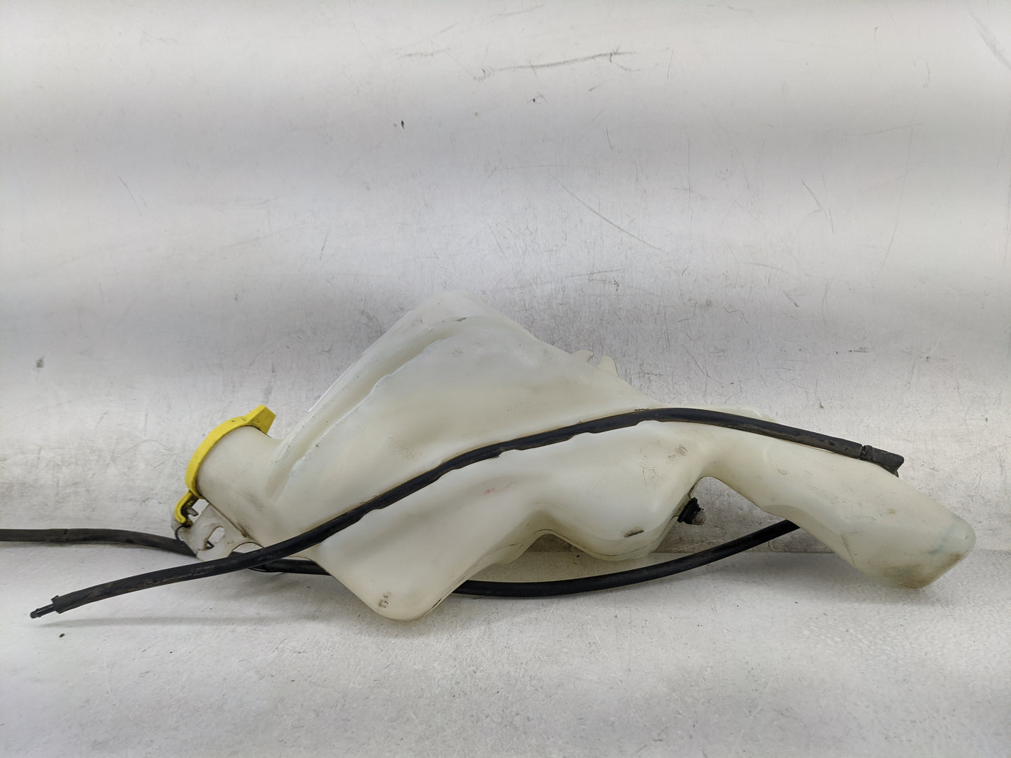 2007-2017 Jeep Patriot Windshield Washer Fluid Reservoir Bottle Oem 1467084 - Oemusedautoparts1.com