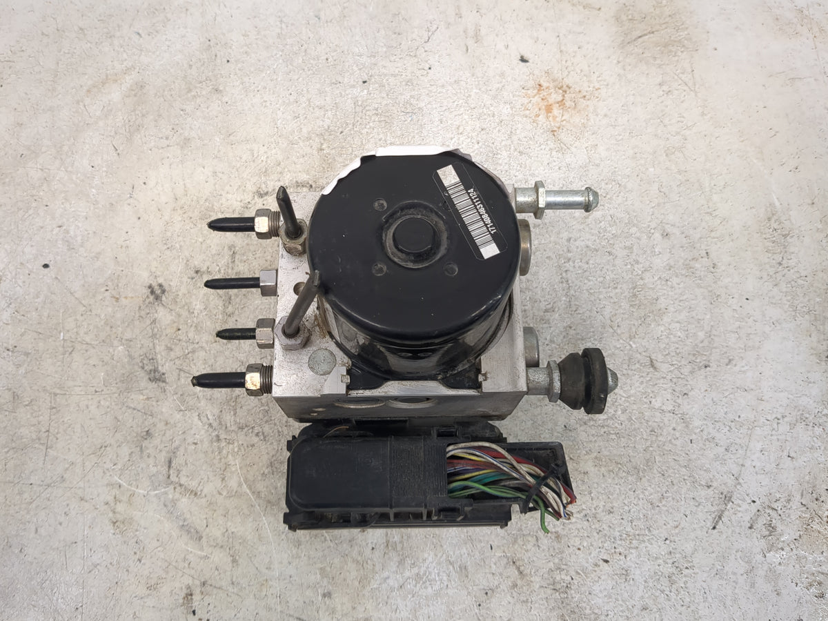2010-2013 Jeep Patriot Anti-Lock Brake ABS Pump Module Actuator OEM P/N:P68089115AD 25092121845242181707121210 Fits OEM Used